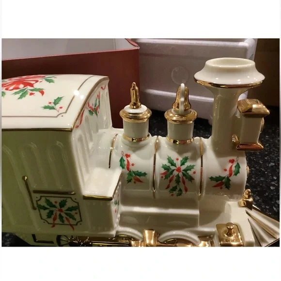 Lenox Christmas Holiday Junction Train Locomotive Engine